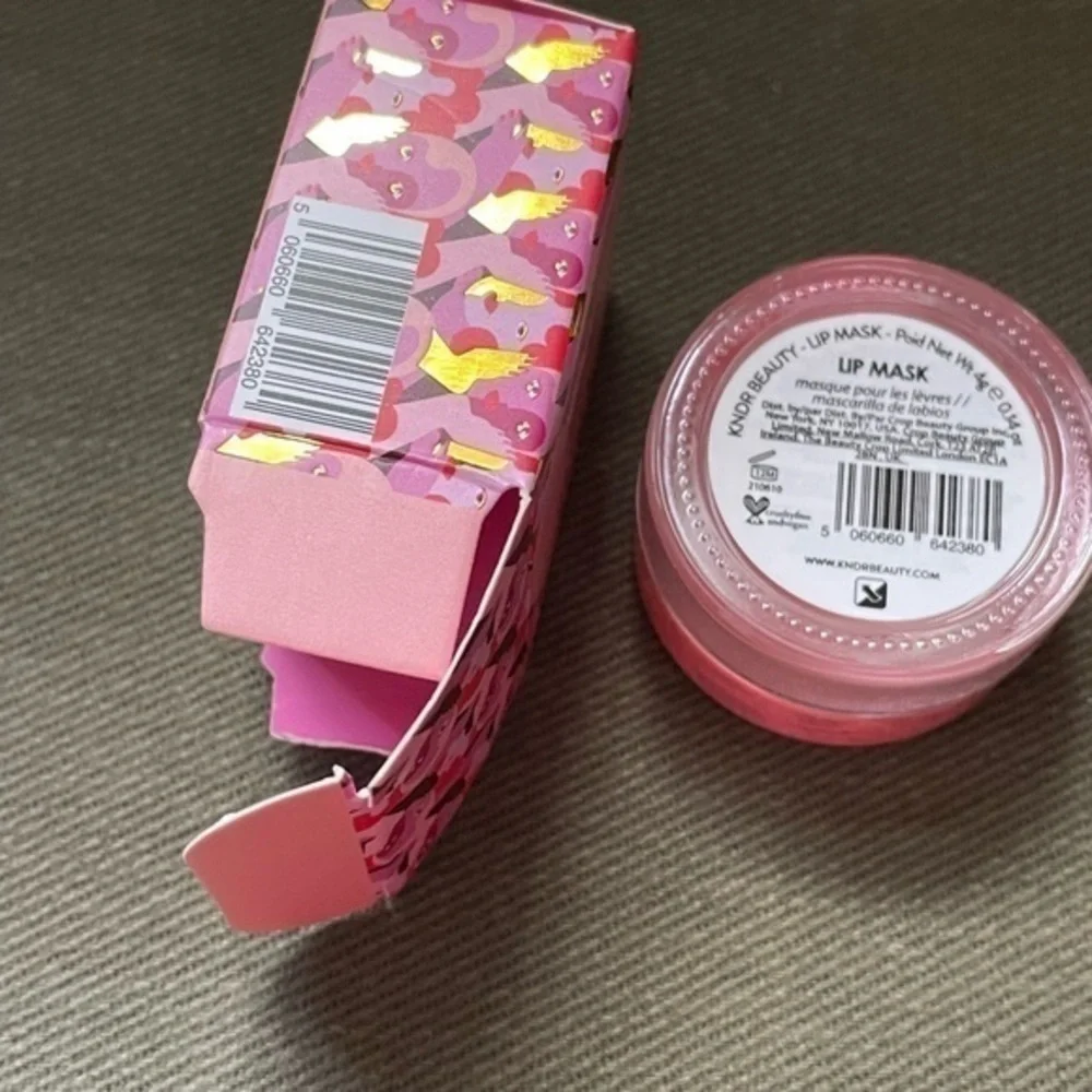 3/25$ KNDR Beauty Hydrating Lip mask